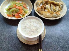 -爱的果实月嫂育婴师(世纪东方店)