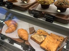 -星巴克臻选(深圳龙华红山天虹店)