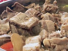 -老石黑山羊毛驴肉火锅(金凯广场店)