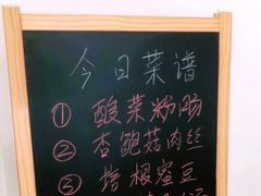 -深圳锦龙奥迪4S店(前海店)