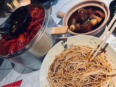 -巴厘龙虾·榜首油焖大虾(音乐学院·沿江酒馆店)
