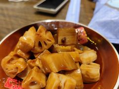 -泉畔人家·老济南经典鲁菜(大明湖店)