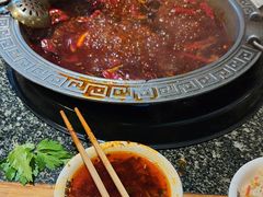 -杨肥肠火锅大排档(火车站花园店)
