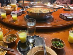 -亮欢寨酸汤鱼(沙冲路店)