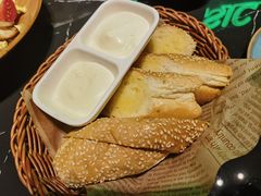 -DEEP·深美式餐吧(五棵松华熙LIVE店)