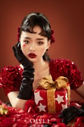 -艾米丽婚纱礼服