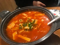 -渝是乎川渝小炒(新世界百货望京店)