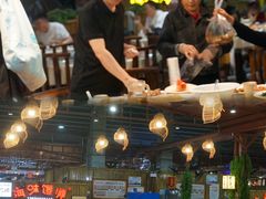 -三亚火车头万人海鲜广场