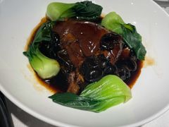 南国特色蹄髈-上海小南国(仲盛世界商城店)