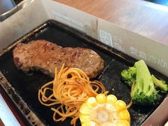 -必胜客(WOW中央公园店)