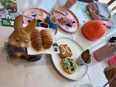 -水桶王国主题餐厅·聚会·生日派对·亲子活动·家庭套餐(亚龙湾希尔顿店)