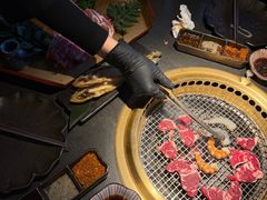 -铭牛烧肉·和牛海鲜自助(高新月牙湖店)
