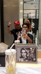 -HAIR CORNER