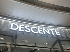 -迪桑特DESCENTE(青岛山东路万象城店)