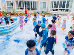 -徐汇区陇龙幼稚园