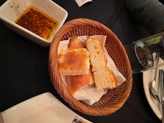 餐前面包-Efes Turkish & Mediterranean Cuisine 艾菲斯餐厅(陆家嘴店)