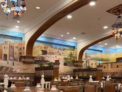 大堂-清真·玛丽亚新疆菜主题餐厅(浙江中路店)