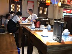 大堂-宽窄巷成都菜(青岛路万达广场店)