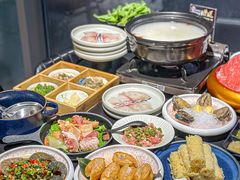 -牛牛和牛海鲜粥底火锅(长虹国际城店)