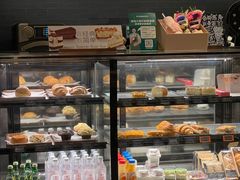 -星巴克臻选(莘庄仲盛店)