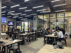 大堂-蚝山·喷汽火山生蚝(前福路店)