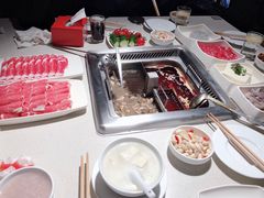 -海底捞火锅鲜切牛肉主题店(长寿路店)