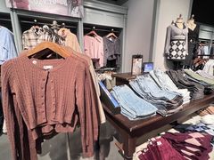 -Hollister(天环广场店)