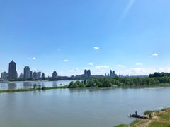 -人民防洪胜利纪念塔