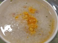 咸蛋黄鸡丝粥-麦当劳(萧山国际机场T3航站楼店)