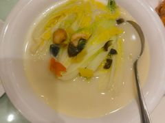 -万龙洲海鲜(大兴绿地缤纷城店)