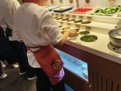 -海底捞火锅鲜切牛肉主题店(长寿路店)