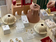 -LADY FAFA(巨鹿路陕西南路路口店)