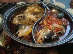 -阿瓦山寨·湘菜现炒·剁椒鱼头王(咸阳总店)