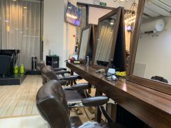 -5M HAIR SALON