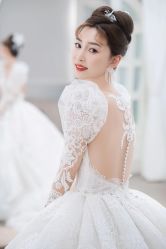 -洋洋婚纱品牌集合店