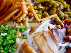 -牛八宝桂林米粉(八里庄店)