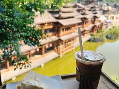 -星巴克(南宁民歌湖店)