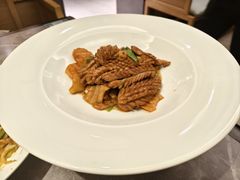 -闫府私房菜·老字号(恒隆店)