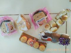 -华荣西饼屋(金禧店)