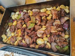 -老东镇啤酒屋海鲜加工·蒸汽海鲜·海鲜烧烤(台东店)