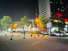 -百年港湾奥特莱斯(香炉礁店)