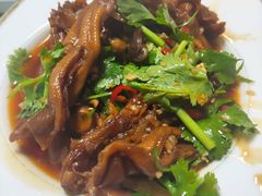 无骨鸭掌-潮盛餐厅·牛肉火锅