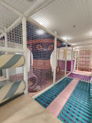 -奈尔宝·儿童乐园·亲子餐厅(华采天地店)