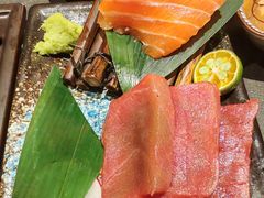 -铭牛烧肉·和牛海鲜自助(高新月牙湖店)