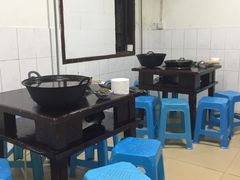 大堂-石灰市毛记烧鸡公(解放碑店)