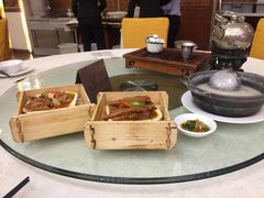 -东豪园林海鲜酒家(南港路辅路店)