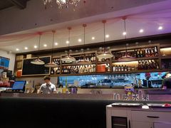-樱花里音乐餐吧·牛扒椰子鸡(东圃店)