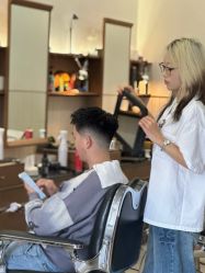-MARTIN'S BARBER SHOP男士理发馆