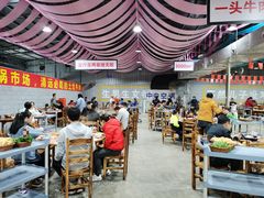 大堂-三千坪超级火锅市场·土灶牛肉火锅
