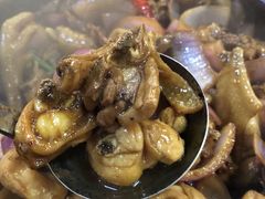 -胡须佬鸡煲四季火锅店(石厦西村直营店)